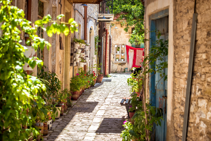 Larnaca - Tel-aviv