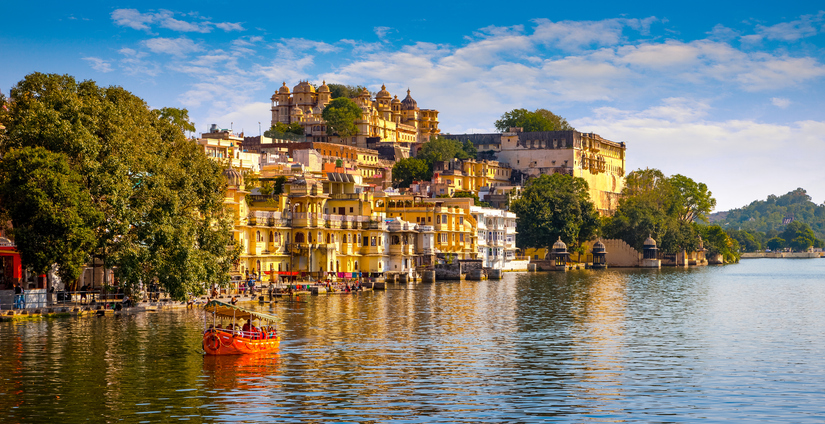 Cheapest flights to Udaipur